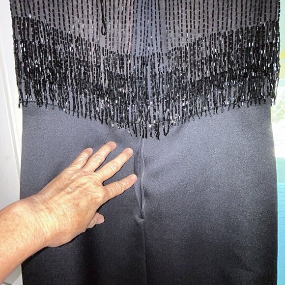 Evening Gown Long Black Beaded Bodice and Fringe, Sleeveless Dress Women’s 8-10 - Picture 8 of 15